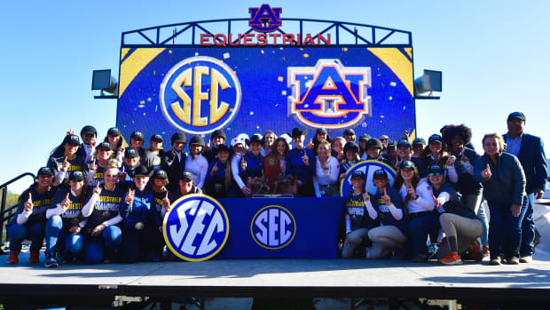 Auburn celebrates its fourth-straight SEC championship at the Auburn University Equestrian Center (Grace Schinsing/Auburn Athletics)